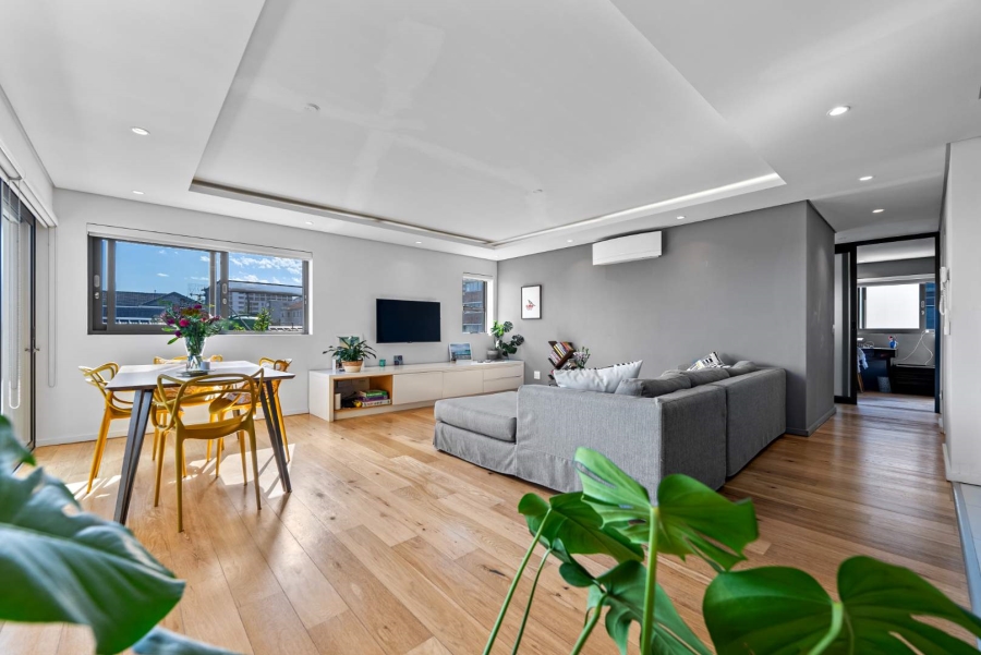 To Let 2 Bedroom Property for Rent in Sea Point Western Cape